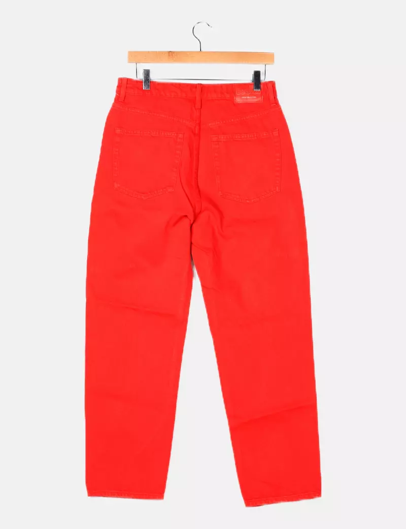 Bershka Jeans denim mom fit rojo