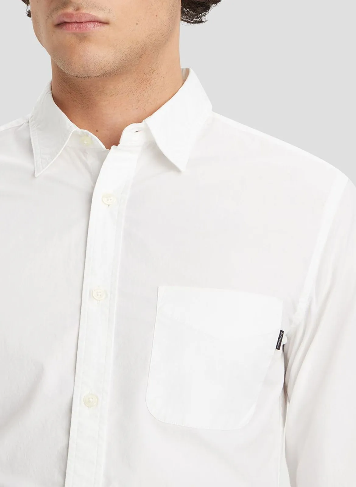 Camisa slim fit de rayas de mezcla de algodón en blanco