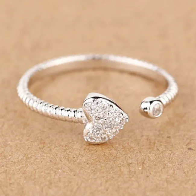 Heart Dough Twist Pattern Rhinestone Opening Ring