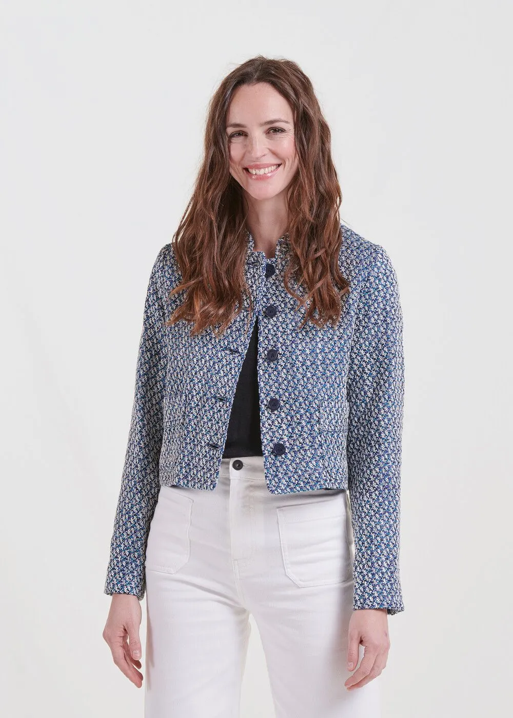 LA FEE MARABOUTEE Chaqueta corta recta de jacquard con cuello mao en azul