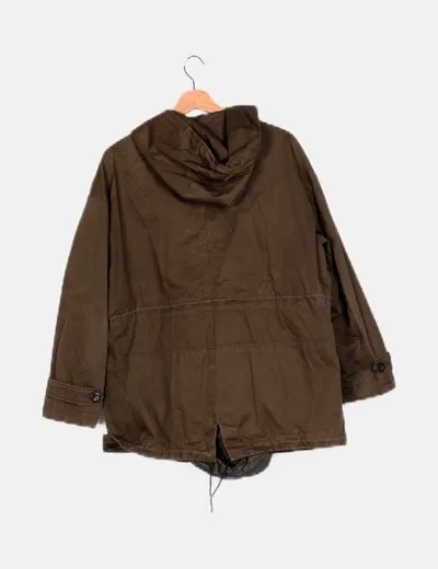 Massimo Dutti Parka verde con capucha