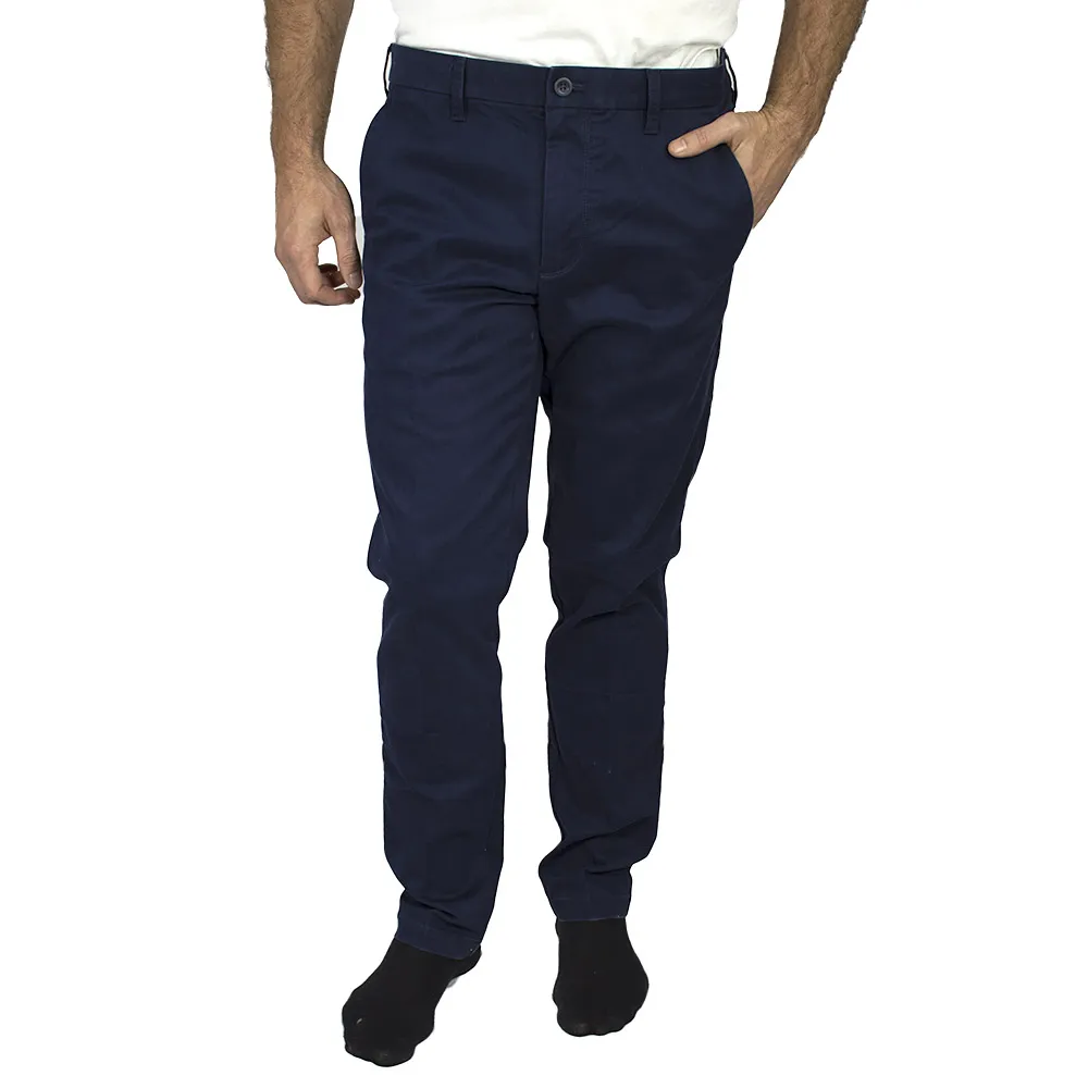 Pantalon casual unicolor corte recto