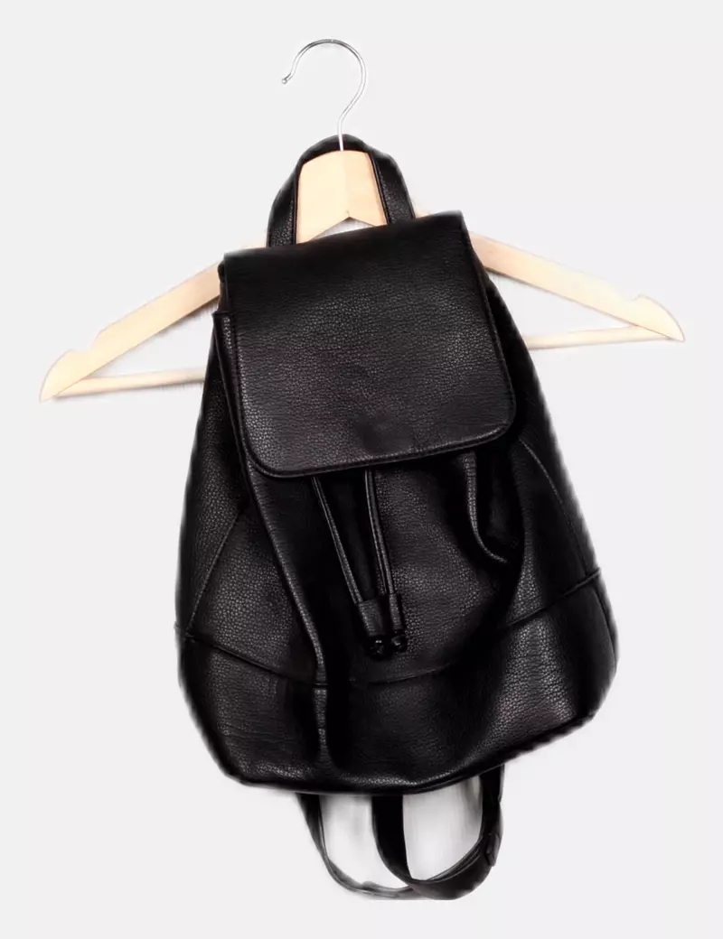 Pull&Bear Mochila negra básica