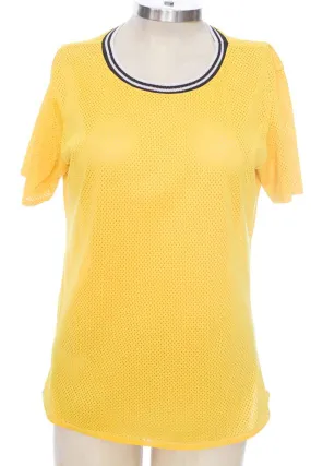 Top / Camiseta color Amarillo - Closeando